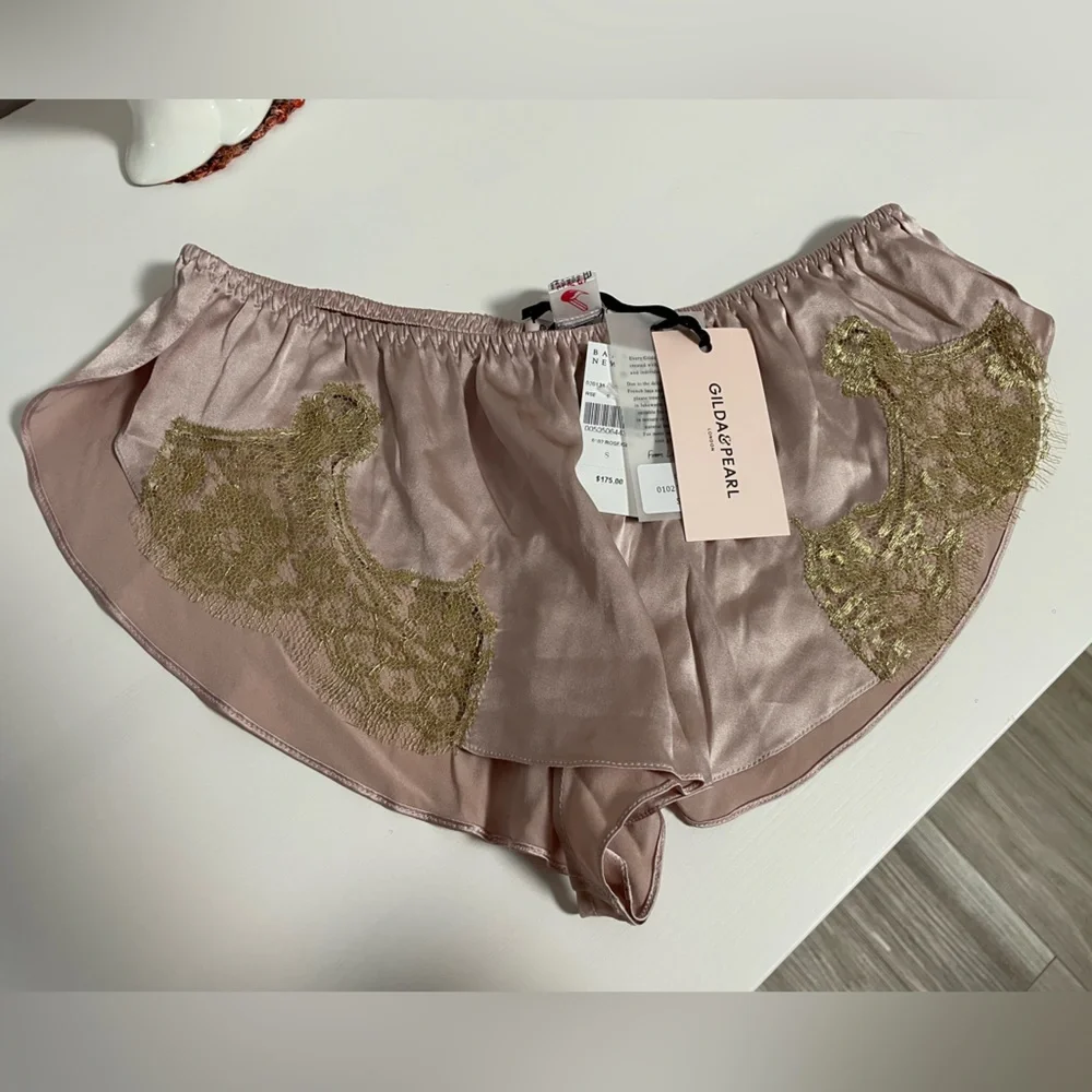 Gilda & Pearl silk sets - Picture 5 of 11